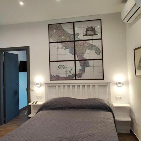 Suite Napoletana Naples Exterior photo