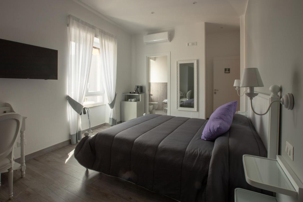 Suite Napoletana Naples Exterior photo
